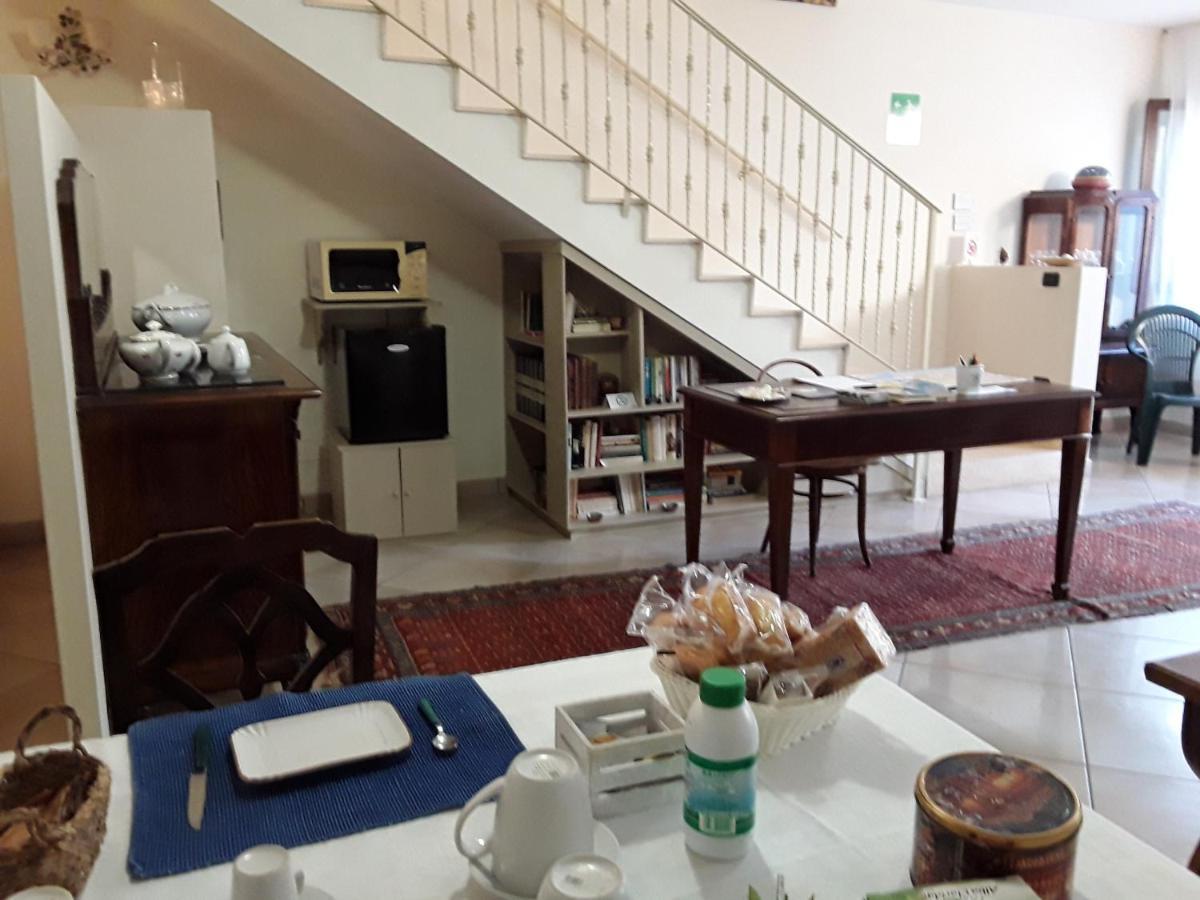 테라치나 Casa Conte B&B 외부 사진